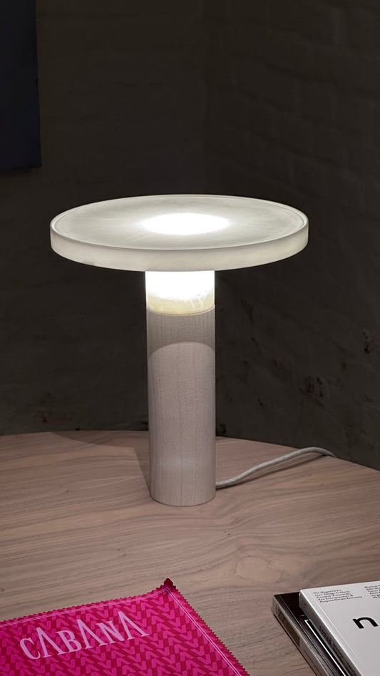 luce table lamp